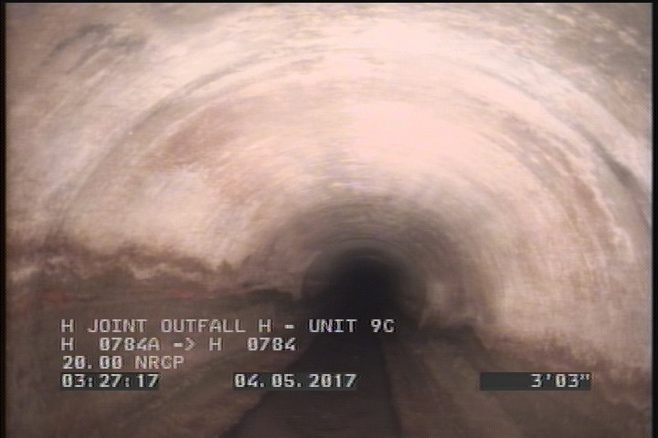 Deposits Attached Grease, 10 %of cross sectional area, from 04 to 08 o'clock, , within 8 inches of joint: YES, Start