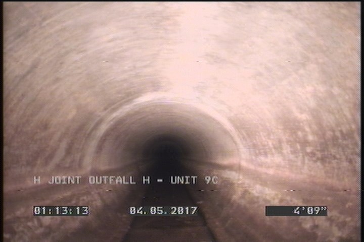 Deposits Attached Grease, 5 %of cross sectional area, from 04 to 08 o'clock, , within 8 inches of joint: YES, Start