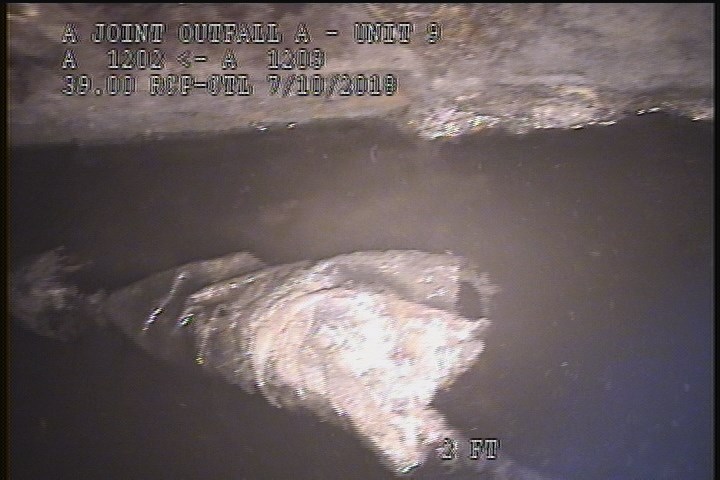 Obstacles Other, 5 %of cross sectional area, at 05 o'clock - DEBRIS