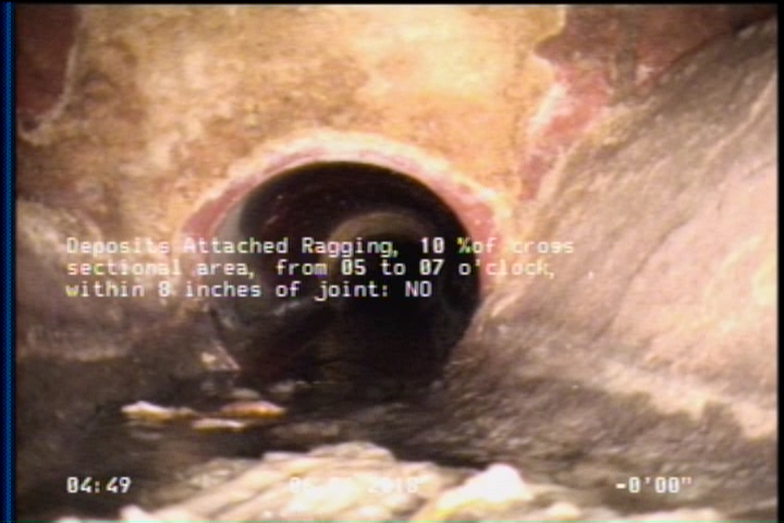 Deposits Attached Ragging, 10 %of cross sectional area, from 05 to 07 o'clock, , within 8 inches of joint: NO