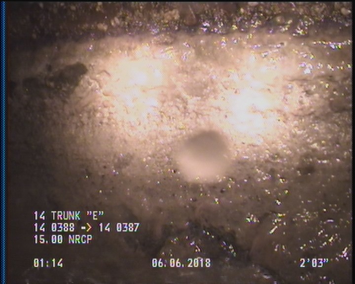 Deposits Attached Grease, 5 %of cross sectional area, from 03 to 09 o'clock, , within 8 inches of joint: YES, Start