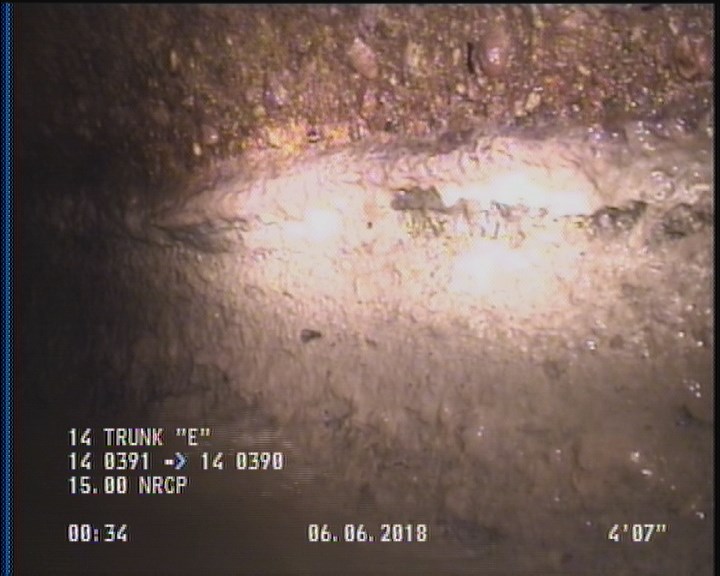 Deposits Attached Grease, 5 %of cross sectional area, from 03 to 09 o'clock, , within 8 inches of joint: YES, Start