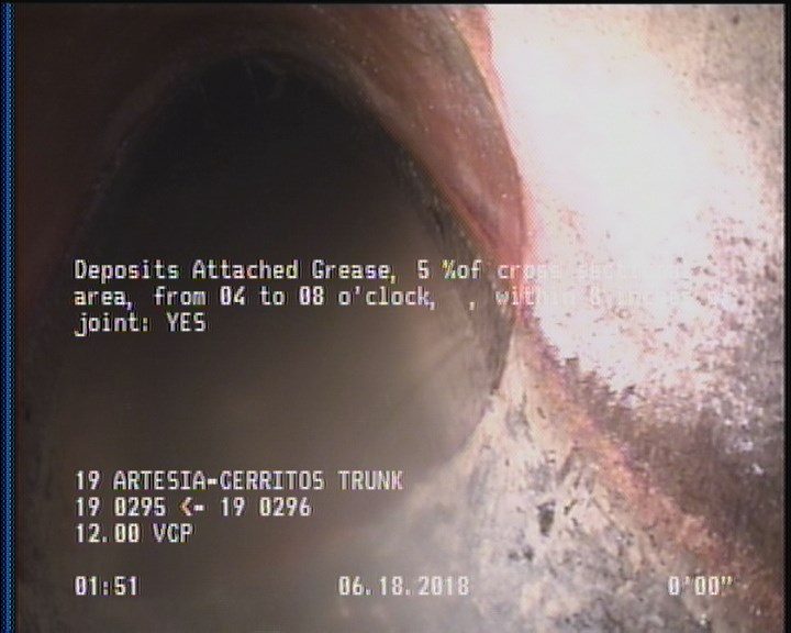 Deposits Attached Grease, 5 %of cross sectional area, from 04 to 08 o'clock, , within 8 inches of joint: YES