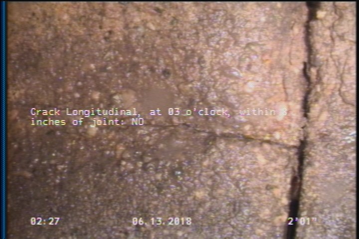 Crack Longitudinal, at 03 o'clock, within 8 inches of joint: NO