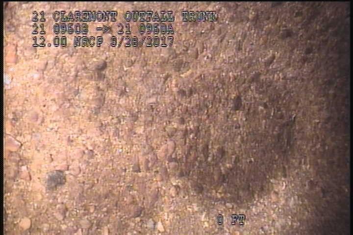 Surface Aggregate Projecting, from 08 to 04 o'clock, within 8 inches of joint: YES, Start - SEVERE AGG