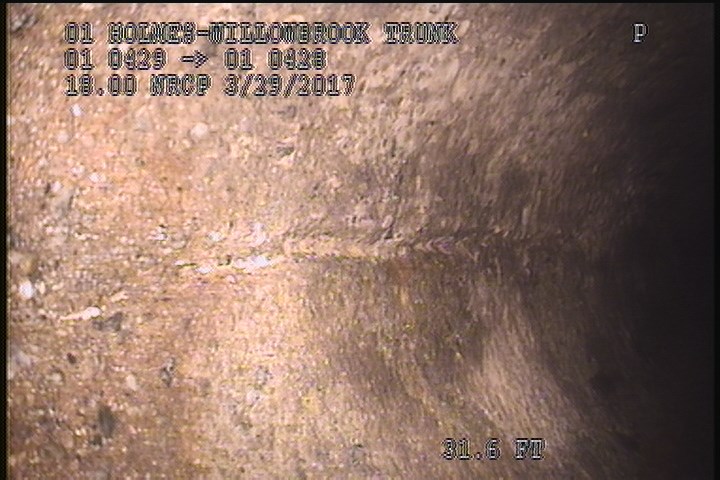 Fracture Longitudinal, at 12 o'clock, within 8 inches of joint: YES, Start - SLIGHT