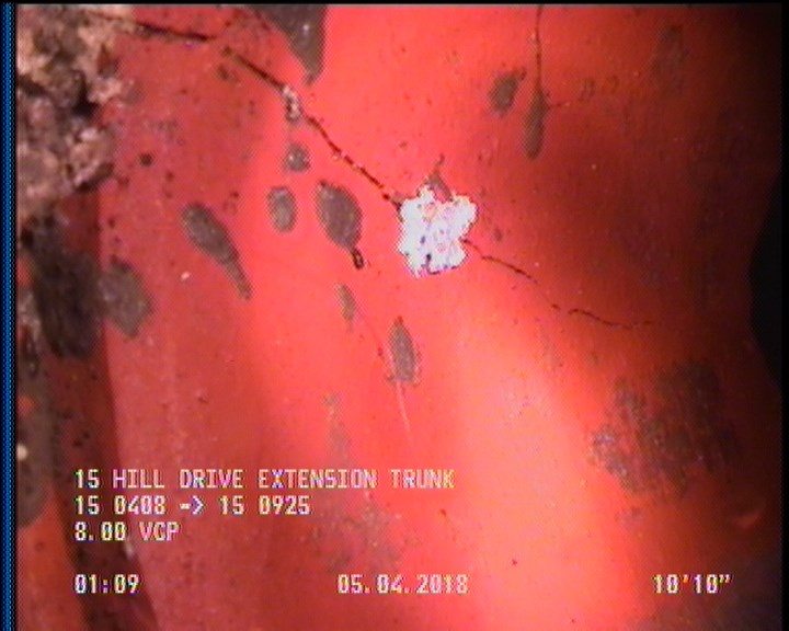 Crack Longitudinal, at 12 o'clock, within 8 inches of joint: YES
