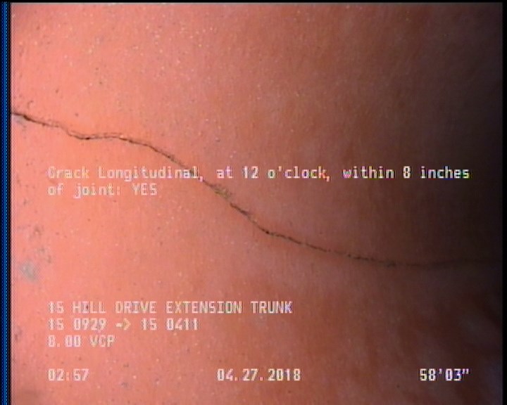 Crack Longitudinal, at 12 o'clock, within 8 inches of joint: YES