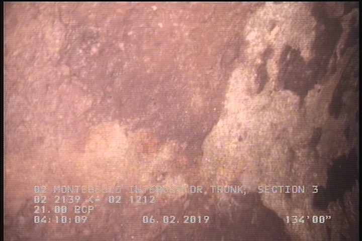 Surface Aggregate Projecting, from 08 to 04 o'clock, within 8 inches of joint: YES, Start