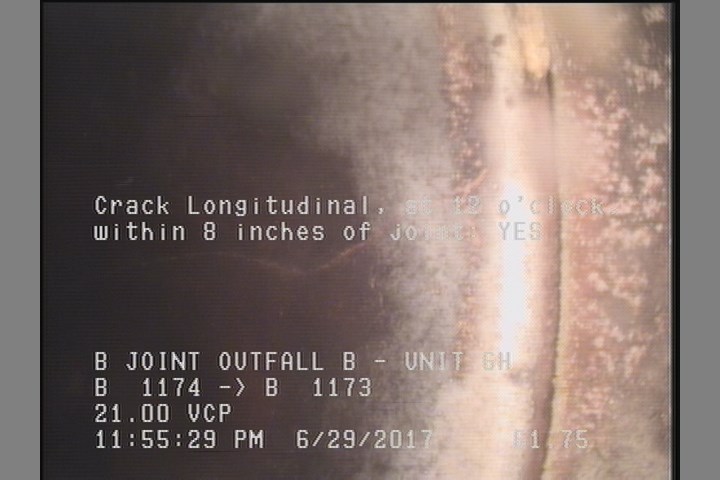 Crack Longitudinal, at 12 o'clock, within 8 inches of joint: YES