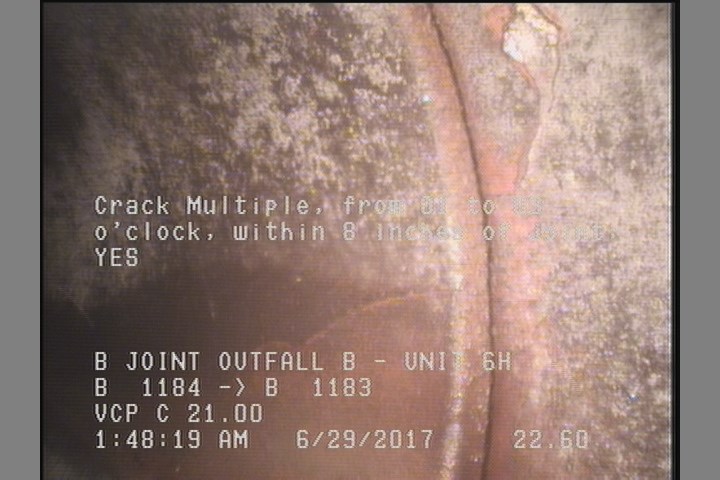 Crack Multiple, from 01 to 03 o'clock, within 8 inches of joint: YES
