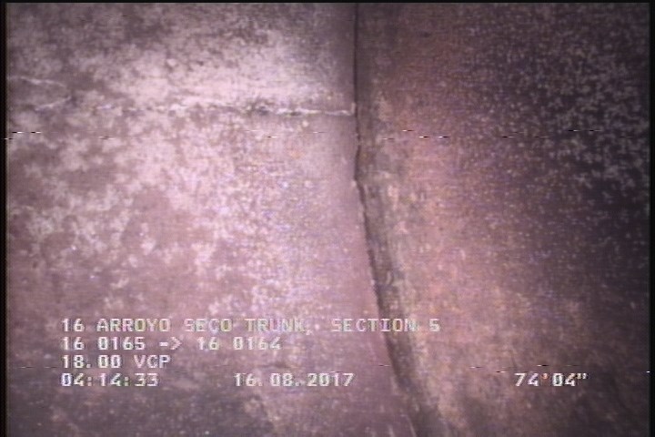 Crack Longitudinal, at 09 o'clock, within 8 inches of joint: YES