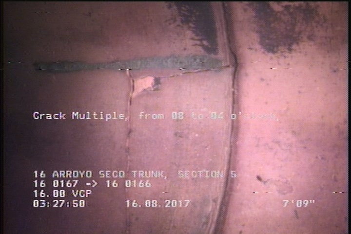 Crack Multiple, from 08 to 04 o'clock, within 8 inches of joint: YES, Start