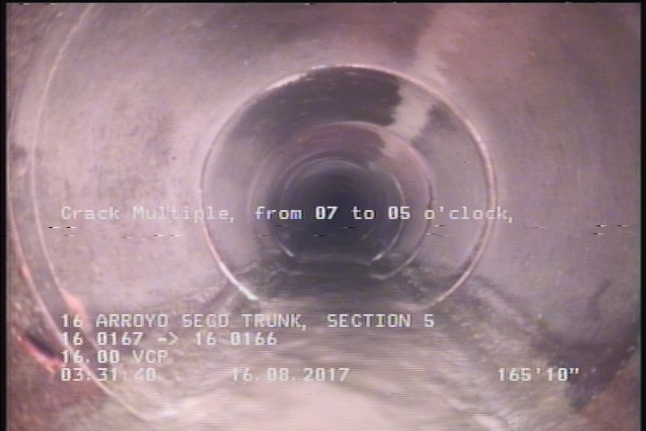 Crack Multiple, from 07 to 05 o'clock, within 8 inches of joint: YES, Start