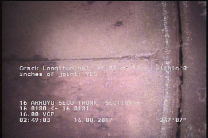 Crack Longitudinal, at 02 o'clock, within 8 inches of joint: YES