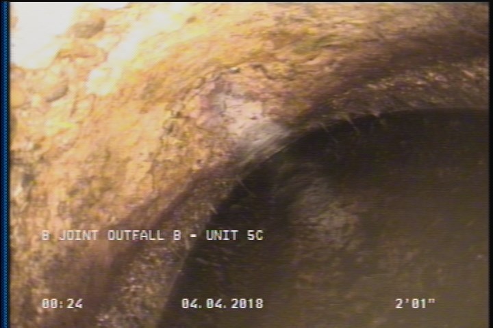 Survey Abandoned - VIEW OF THE U/S SIPHON FROM D/S MH