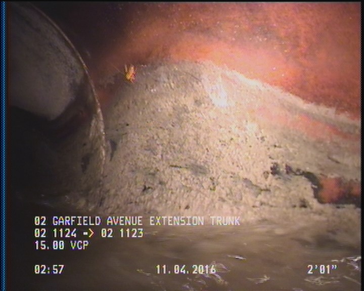 Deposits Attached Grease, 5 %of cross sectional area, from 03 to 09 o'clock, , within 8 inches of joint: YES, Start