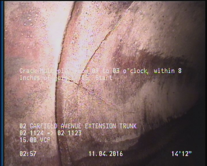 Crack Multiple, from 09 to 03 o'clock, within 8 inches of joint: YES, Start