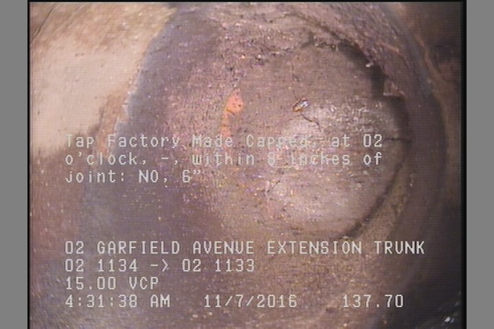 Tap Factory Made Capped, at 02 o'clock, -, within 8 inches of joint: NO, 6"