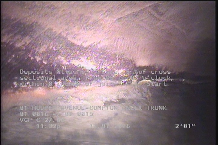 Deposits Attached Grease, 5 %of cross sectional area, from 05 to 07 o'clock, , within 8 inches of joint: YES, Start