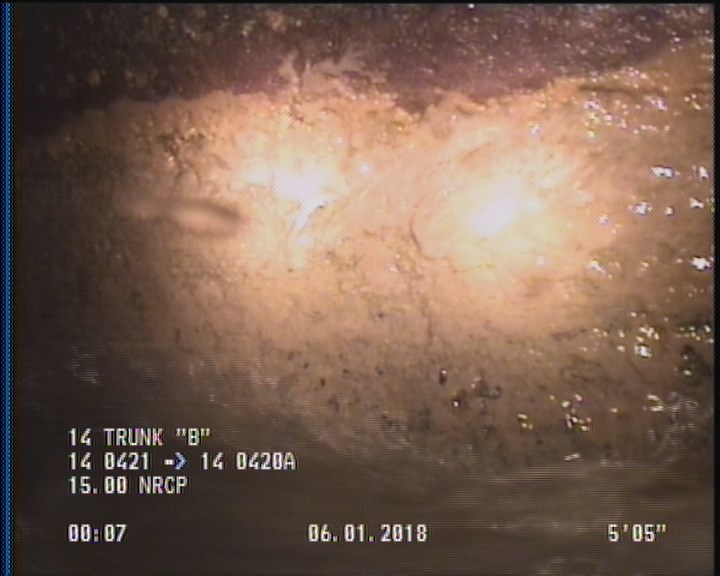 Deposits Attached Grease, 5 %of cross sectional area, from 03 to 09 o'clock, , within 8 inches of joint: YES, Start