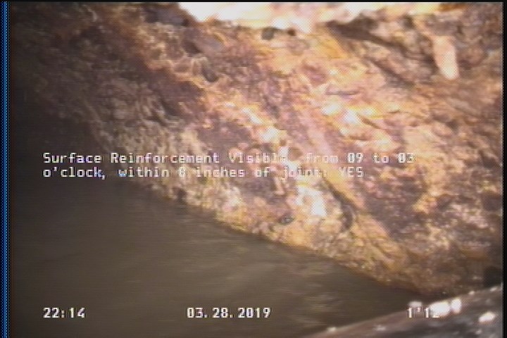 Surface Reinforcement Visible, from 09 to 03 o'clock, within 8 inches of joint: YES