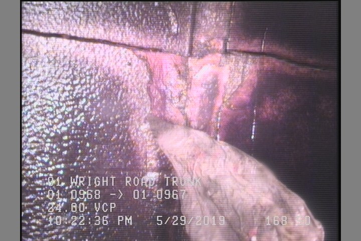 Deposits Attached Ragging, 5 %of cross sectional area, at 12 o'clock, , within 8 inches of joint: YES