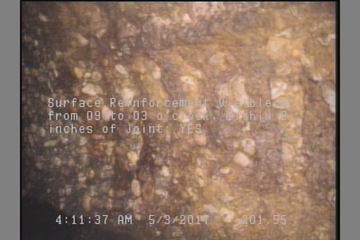 Surface Reinforcement Visible, from 09 to 03 o'clock, within 8 inches of joint: YES