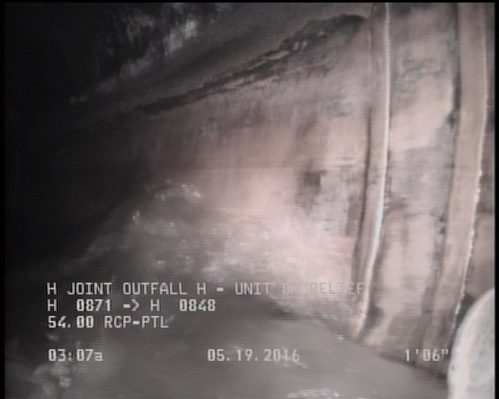 Deposits Attached Grease, 5 %of cross sectional area, from 05 to 07 o'clock, , within 8 inches of joint: YES, Start