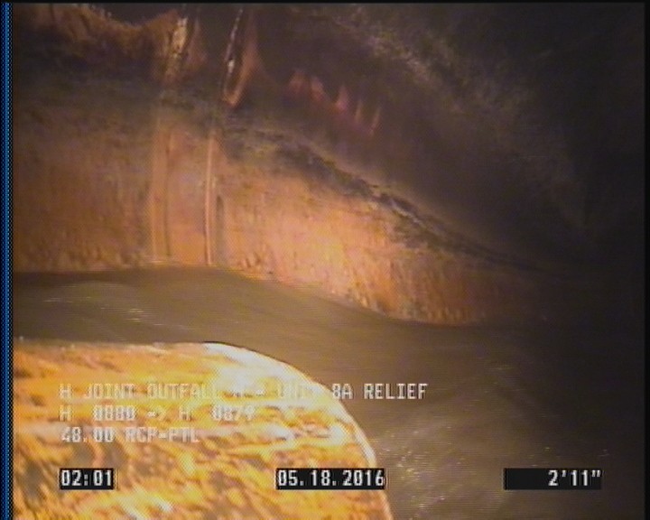 Deposits Attached Grease, 5 %of cross sectional area, from 05 to 07 o'clock, , within 8 inches of joint: YES, Start