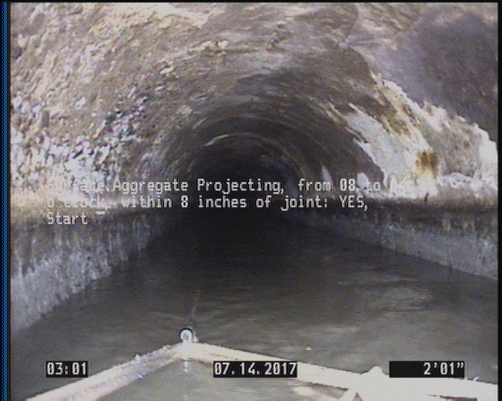 Surface Aggregate Projecting, from 08 to 04 o'clock, within 8 inches of joint: YES, Start