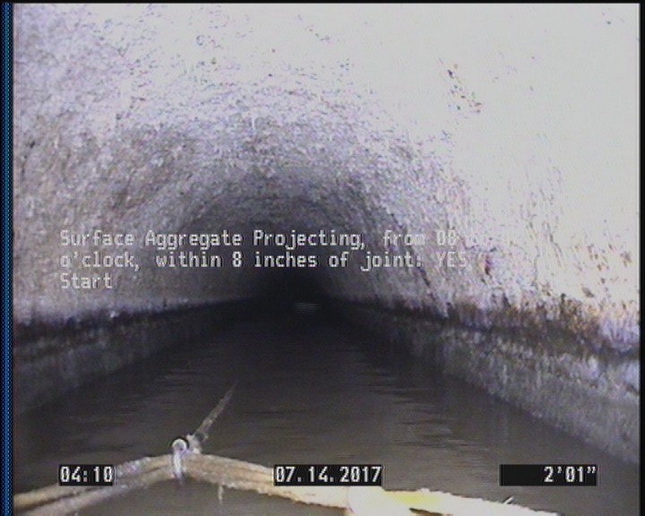 Surface Aggregate Projecting, from 08 to 04 o'clock, within 8 inches of joint: YES, Start
