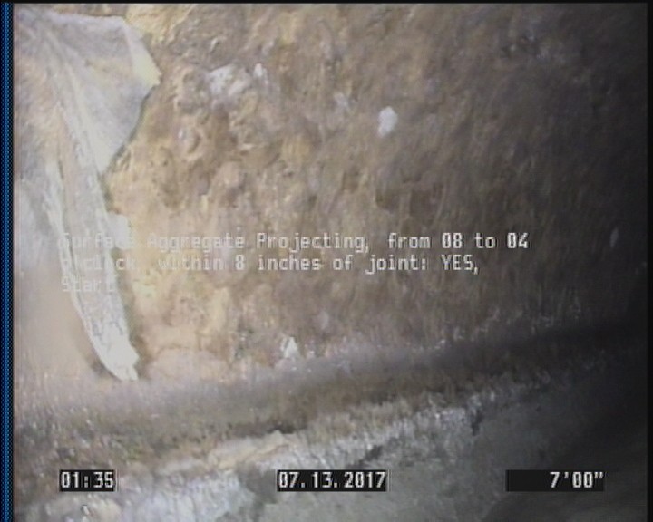 Surface Aggregate Projecting, from 08 to 04 o'clock, within 8 inches of joint: YES, Start