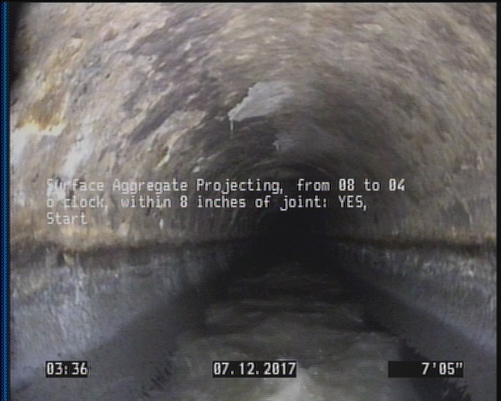Surface Aggregate Projecting, from 08 to 04 o'clock, within 8 inches of joint: YES, Start