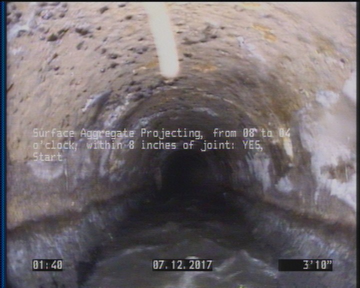 Surface Aggregate Projecting, from 08 to 04 o'clock, within 8 inches of joint: YES, Start