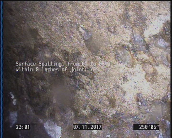 Surface Spalling, from 01 to 05 o'clock, within 8 inches of joint: YES