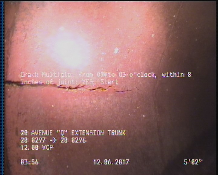 Crack Multiple, from 09 to 03 o'clock, within 8 inches of joint: YES, Start
