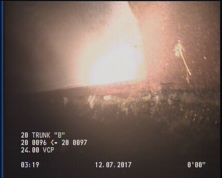 Deposits Attached Grease, 5 %of cross sectional area, from 04 to 08 o'clock, , within 8 inches of joint: YES, Start