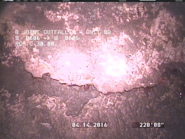 Surface Spalling, from 08 to 10 o'clock, within 8 inches of joint: YES - PEELING LAITANCE COAT