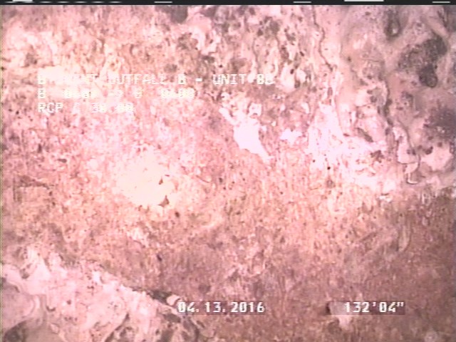 Surface Spalling, from 11 to 12 o'clock, within 8 inches of joint: NO - BLISTERING LAITANCE COAT UNDER MAG