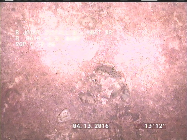 Surface Aggregate Visible, from 01 to 02 o'clock, within 8 inches of joint: NO - SEVERE AGG SPORATIC