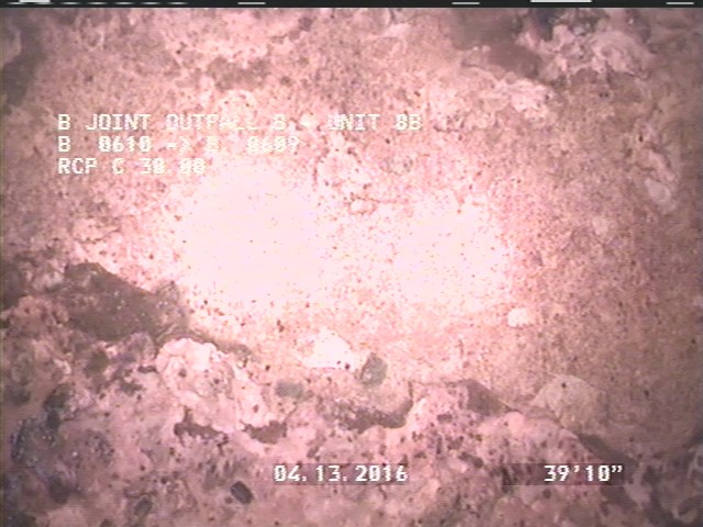 Surface Aggregate Visible, from 11 to 01 o'clock, within 8 inches of joint: YES - SEVERE AGG SPORATIC