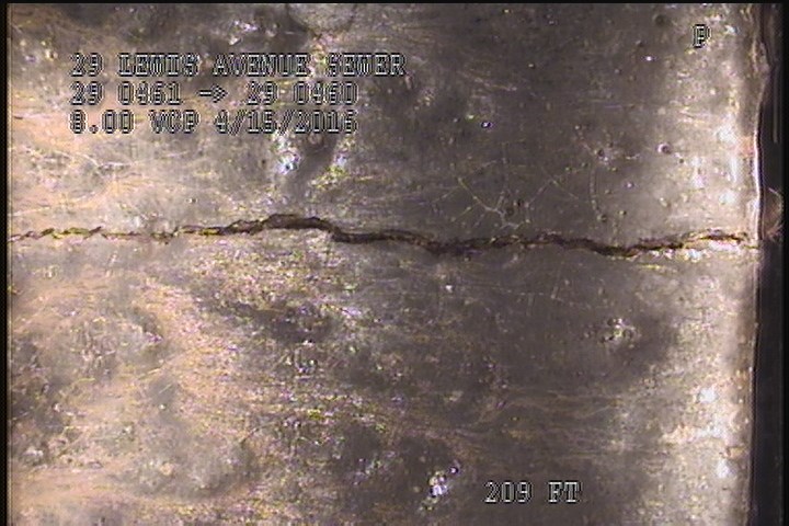 Fracture Multiple, from 09 to 01 o'clock, within 8 inches of joint: YES