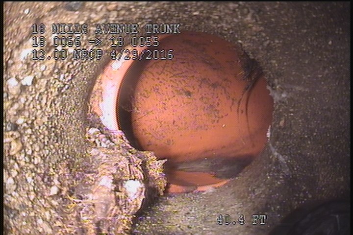 Tap Factory Made Defective, at 02 o'clock, -, within 8 inches of joint: YES, 6" - OPEN, 10% ROOTS