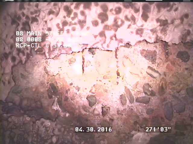 Surface Reinforcement Visible, from 12 to 01 o'clock, within 8 inches of joint: YES - CIRCUM REBAR