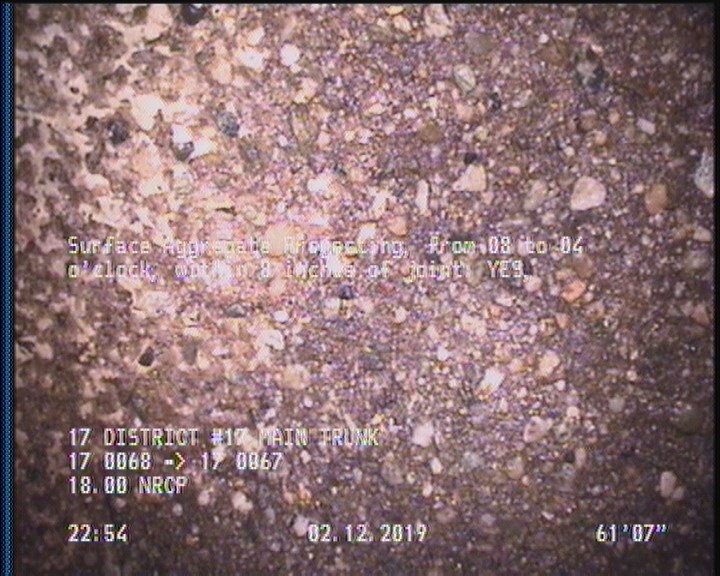 Surface Aggregate Projecting, from 08 to 04 o'clock, within 8 inches of joint: YES, Start