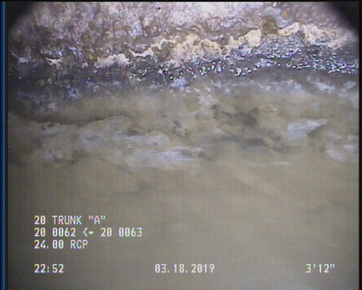 Deposits Attached Grease, 5 %of cross sectional area, from 04 to 08 o'clock, , within 8 inches of joint: YES, Start