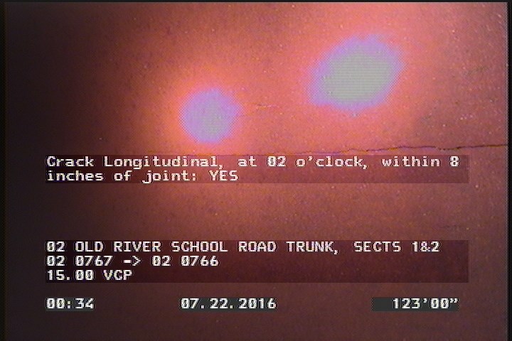 Crack Longitudinal, at 02 o'clock, within 8 inches of joint: YES
