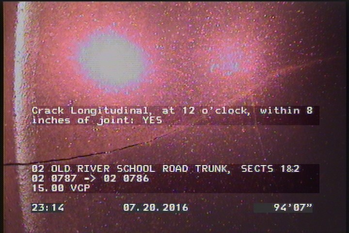 Crack Longitudinal, at 12 o'clock, within 8 inches of joint: YES
