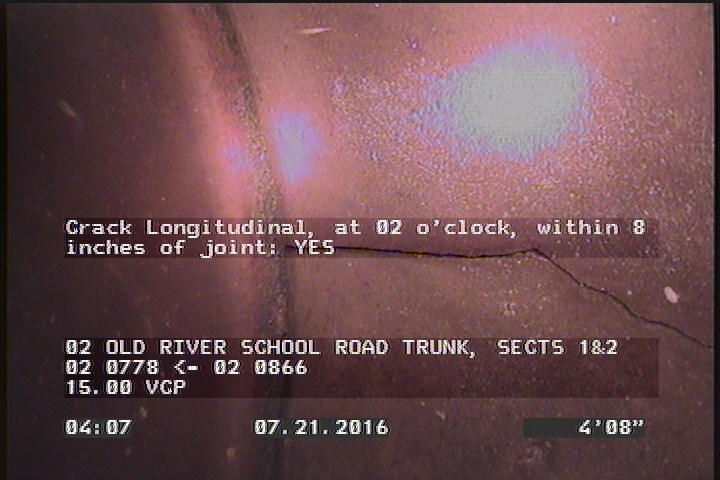 Crack Longitudinal, at 02 o'clock, within 8 inches of joint: YES